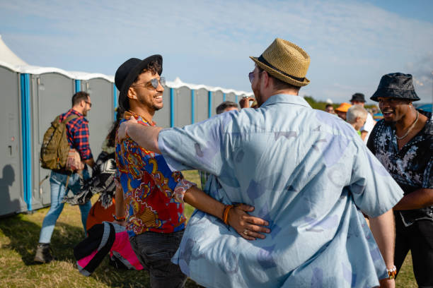 Best Portable toilet rental cost  in Cave Junction, OR