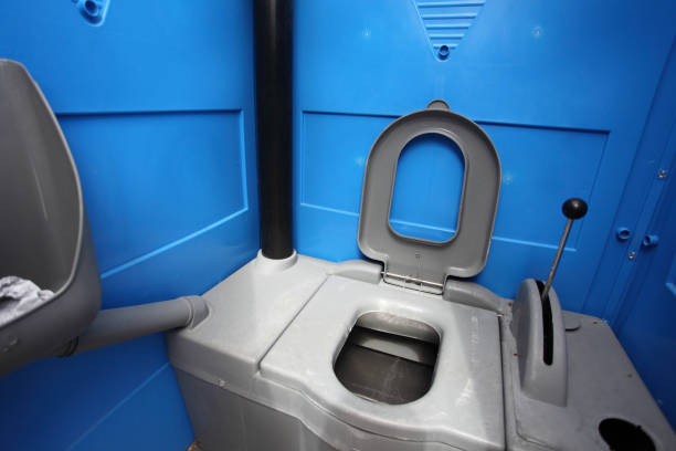 Porta potty delivery and setup in Cave Junction, OR
